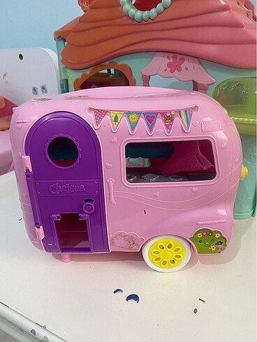 Barbie karavanı