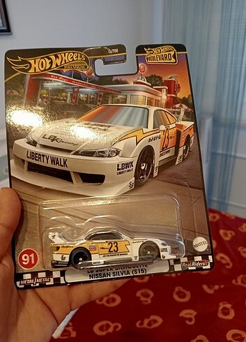 Nissan silvia kapalı kutu hasarsız 4/4luk