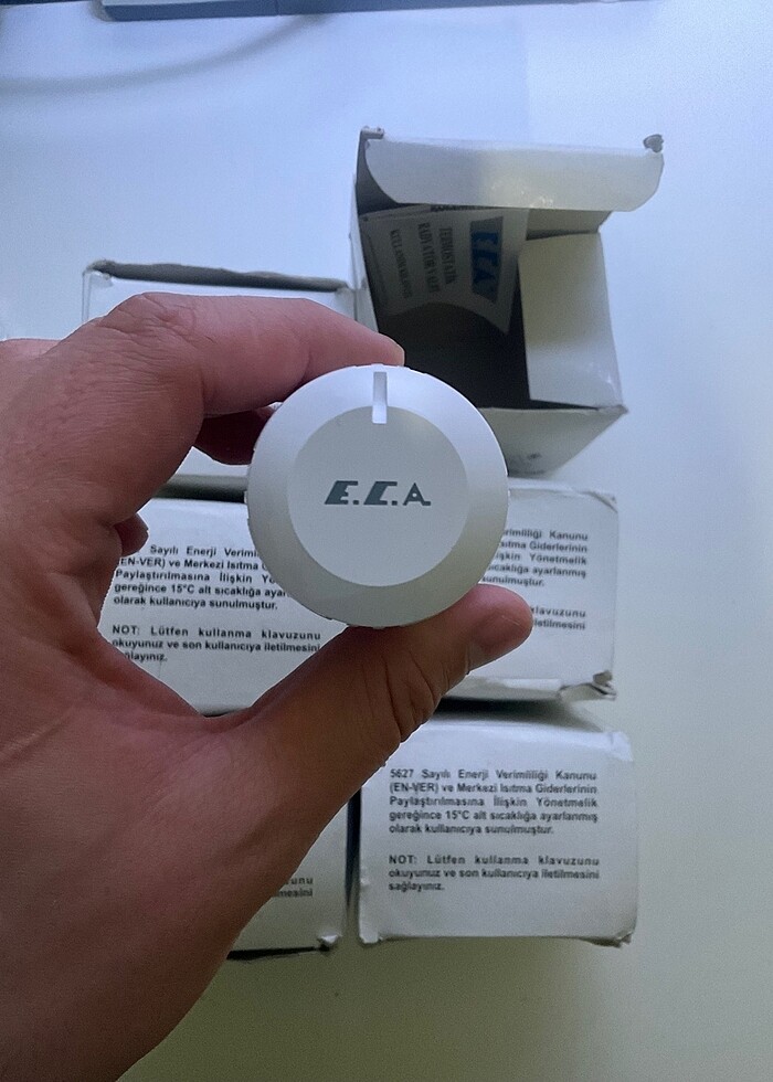 E.C.A Termostatik Radyatör Valfi Düz Tr3(Yakıt tasarrufu için) - Görsel 2