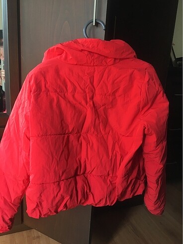 only kırmızı mont(xs)