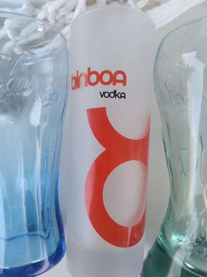 Renkli Coca-Cola ve Vodka Bardak Seti - Görsel 2