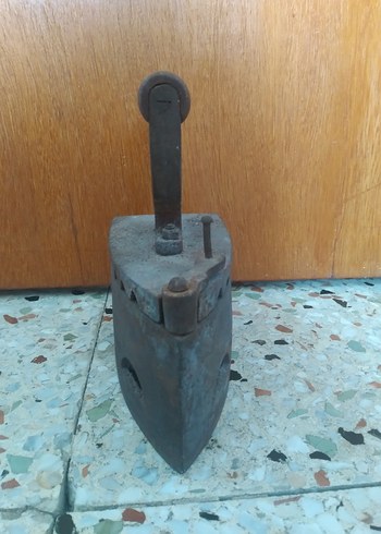 Diğer Vintage Ahşap Saplı Antika Ütü