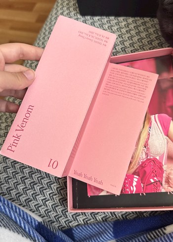 BLACKPINK Born Pink pembe vers - Görsel 2