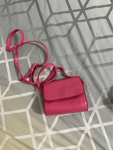 Pembe mini çanta