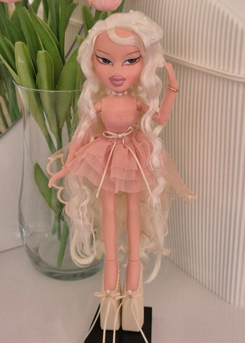 Custom Bratzaversary Jade