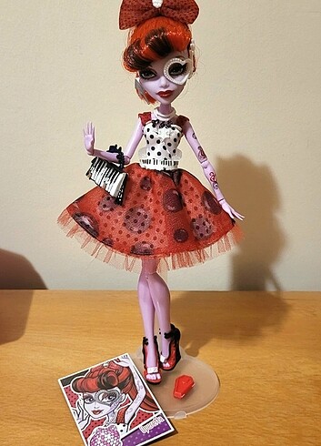 Dot Dead Gorgeous Operetta