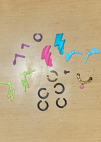 Beden Bratz Monster High Barbie karışık kıyafetler