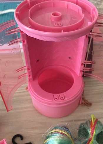 Diğer LOL Surprise Bebek ve Pembe Taşıma Kutusu