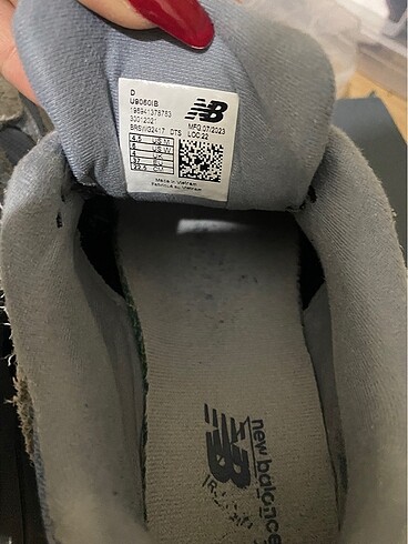37 Beden mavi Renk 9060 newbalance