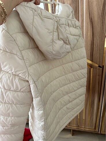 Pull and bear şişme mont - Görsel 4