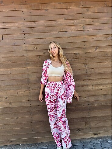Desenli kimono ve pantolon ikili takım