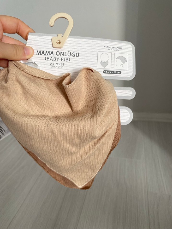 Erkek Çocuk Disney Baskılı Çorap Seti ve mama önlüğü seti - Görsel 3