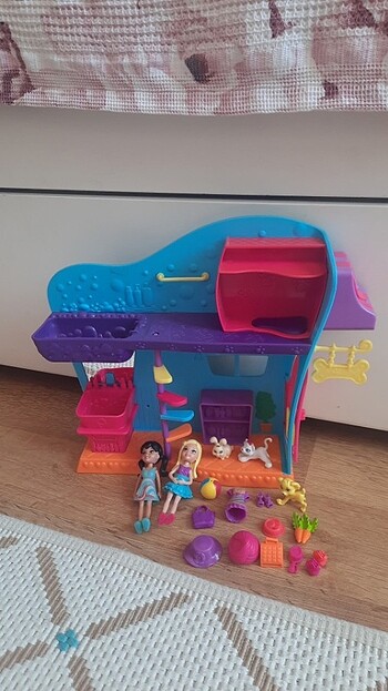 Polly pocket set