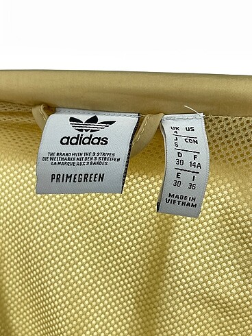 30 Beden çeşitli Renk Adidas Ceket %70 İndirimli.