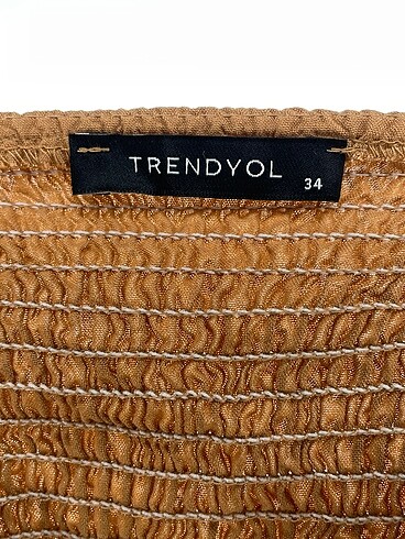 34 Beden çeşitli Renk Trendyol & Milla Bluz %70 İndirimli.