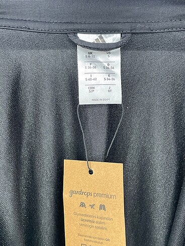 s Beden siyah Renk Adidas Ceket %70 İndirimli.