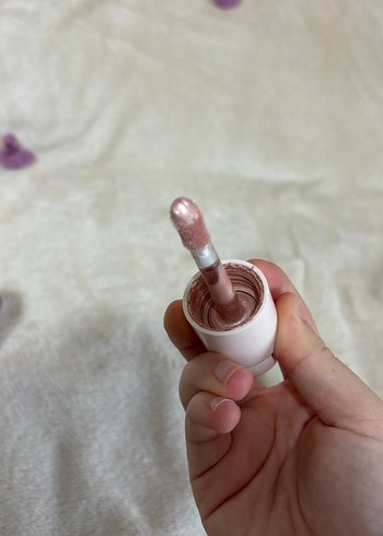 Rare Beauty Aydınlatıcı - Görsel 4