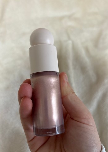 Rare Beauty Aydınlatıcı - Görsel 3