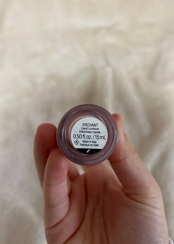 Rare Beauty Aydınlatıcı - Görsel 2