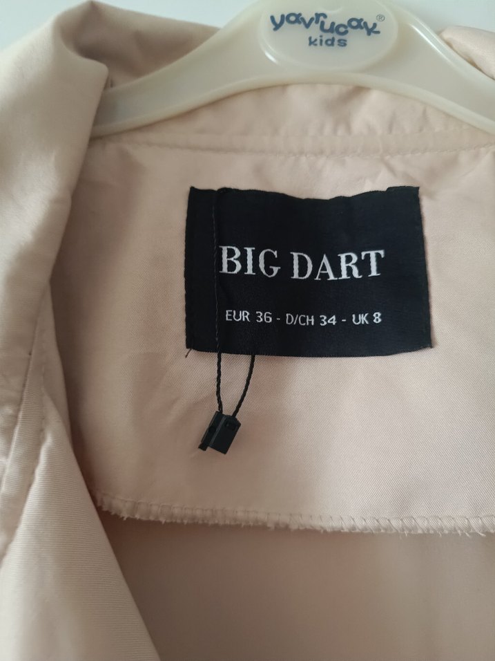 Bej Uzun Düğmeli Kadın Trençkot - Görsel 3