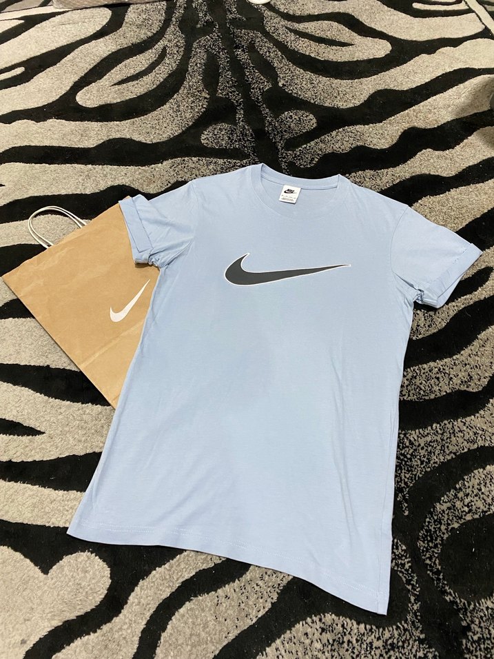 Nike Sportswear Tişört - Görsel 2