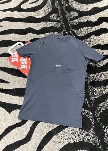 BERSHKA Spor Tişört - Görsel 3