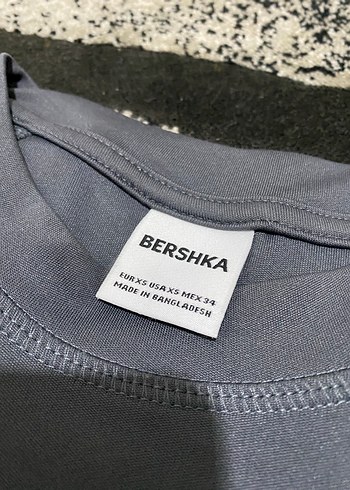 BERSHKA Spor Tişört - Görsel 4