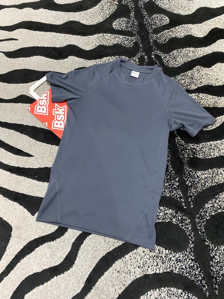 BERSHKA Spor Tişört - Görsel 2