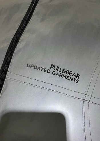 Pull & Bear Reflektörlü Yağmurluk - Görsel 4