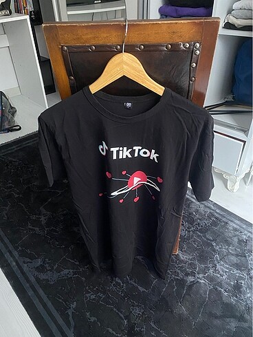 TikTok T-shirt