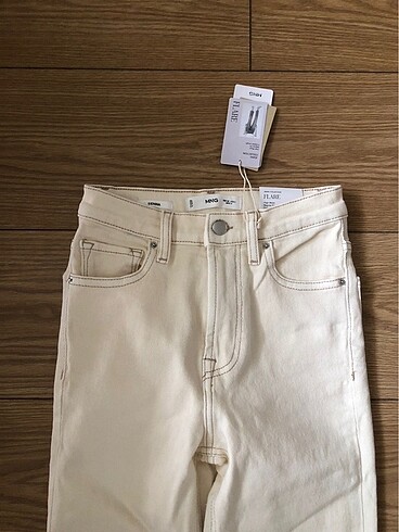 Mango Jean