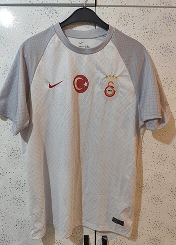 Galatasaray Beyaz Forma 