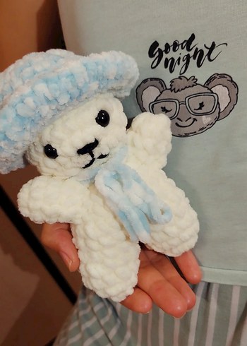 Pastel Mavi Şapkalı Beyaz Peluş Oyuncak