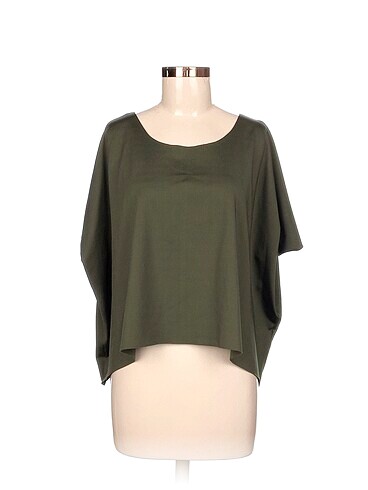 Diğer T-shirt %70 İndirimli.
