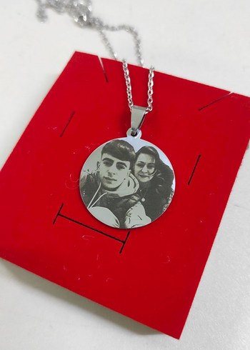 Uzun Zincir Detaylı Altın Renkli Kadın Kolye - Görsel 3