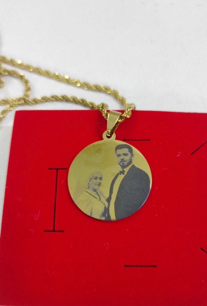 Uzun Zincir Detaylı Altın Renkli Kadın Kolye - Görsel 2