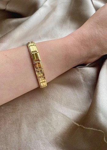Zincir Detaylı Altın Renk Kadın Bileklik - Görsel 2