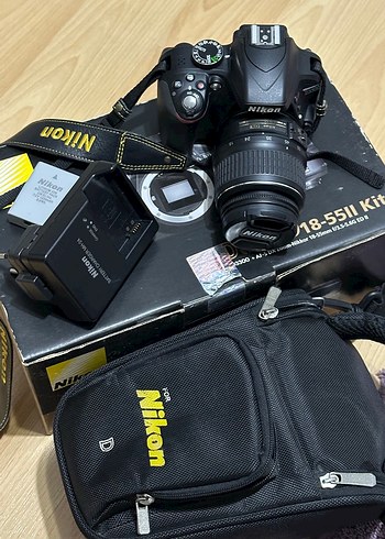 Nikon Siyah D3300 Dslr Fotograf Makinesi Seti
