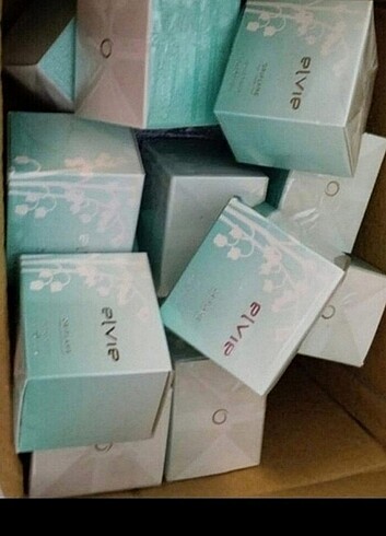 Elvie Oriflame 