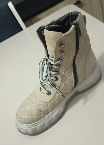 Süet Bej Kadın Dolgu Topuklu Bot - Görsel 2