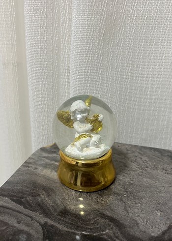 Altın Renkli Melek Figürlü Kar Küresi