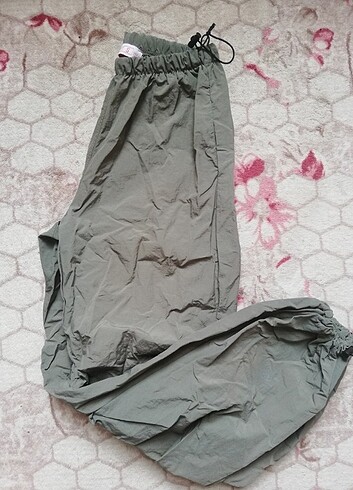 m Beden Paraşüt pantolon