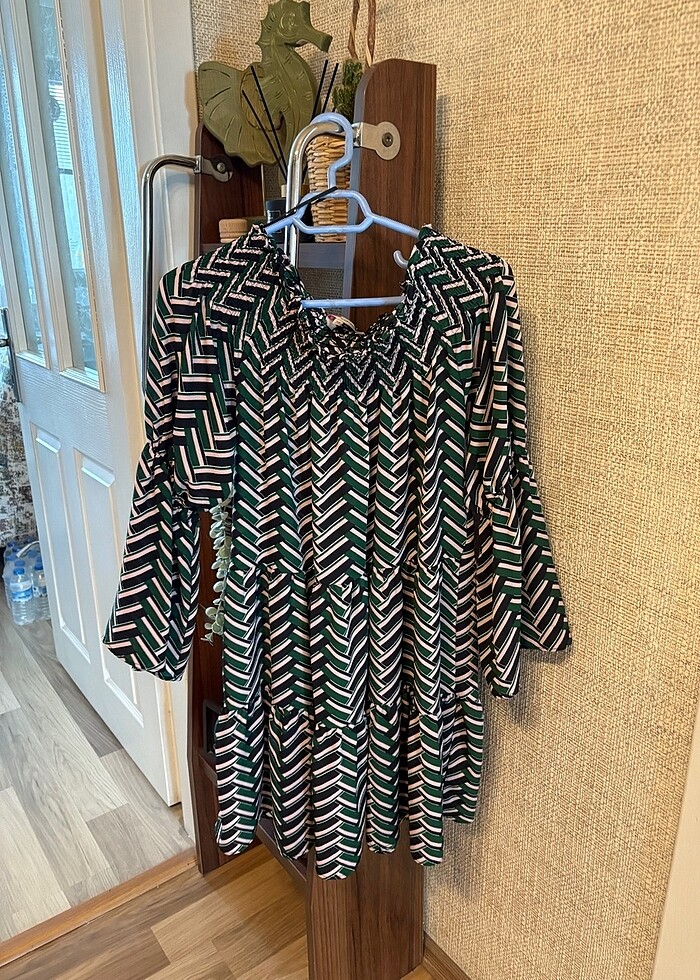 Kısa günlük elbise - Görsel 2