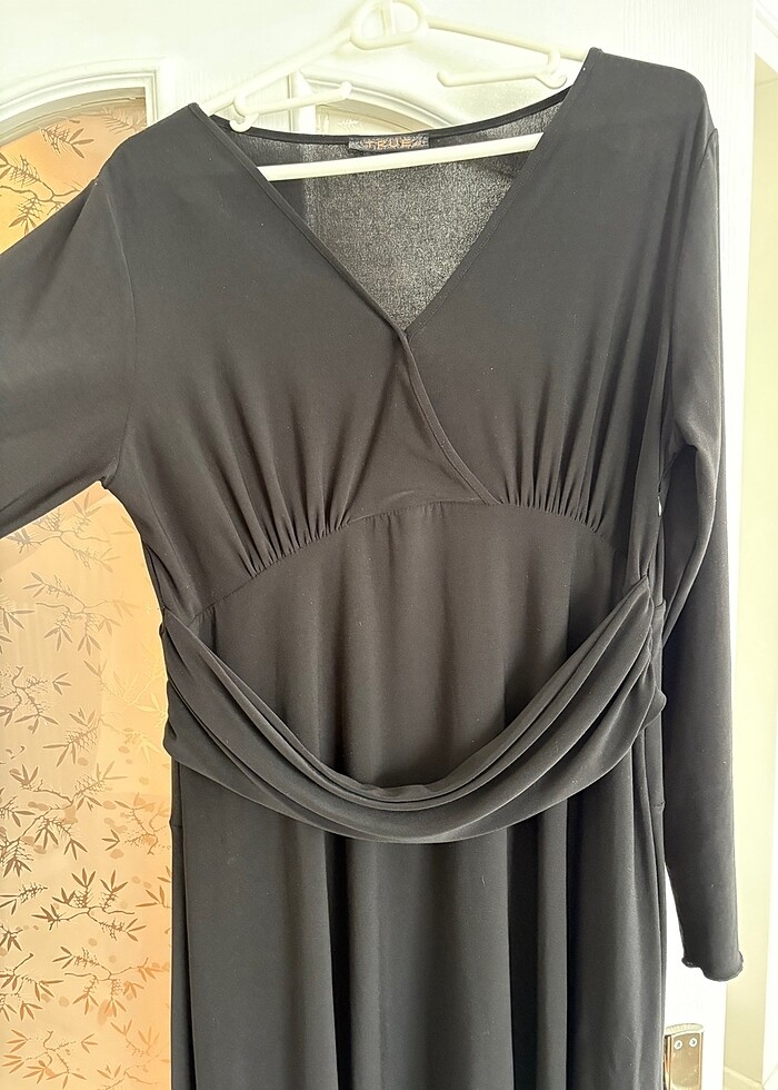 Esnek kumaşlı şık elbise - Görsel 3