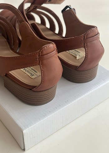 Bershka Sandalet - Görsel 4