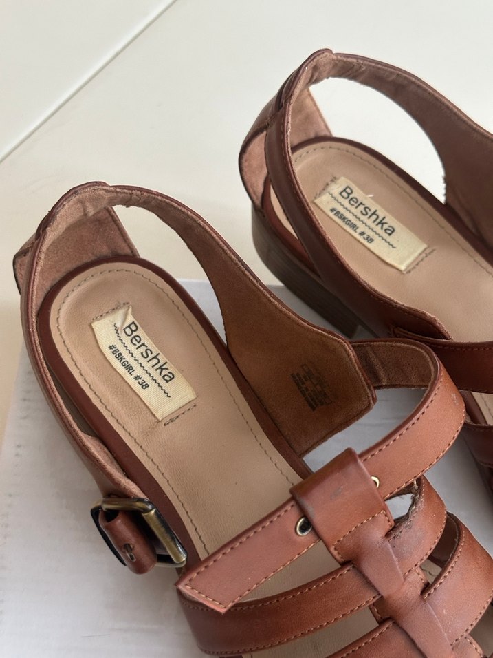 Bershka Sandalet - Görsel 3