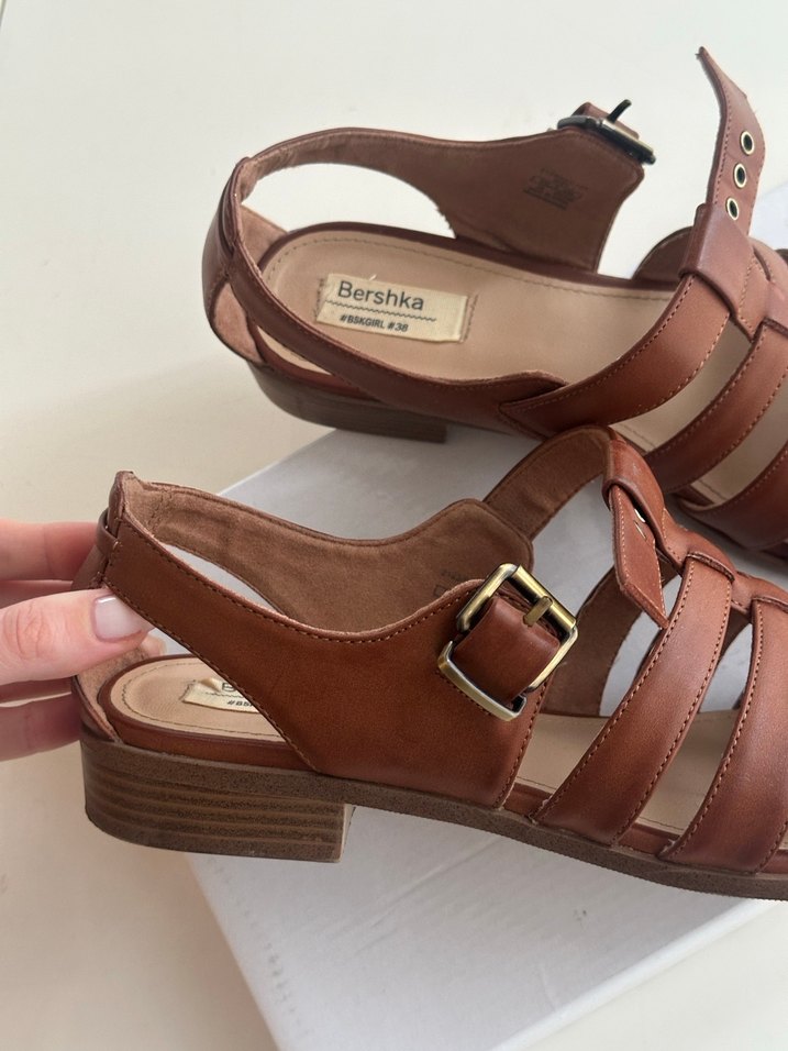 Bershka Sandalet - Görsel 2