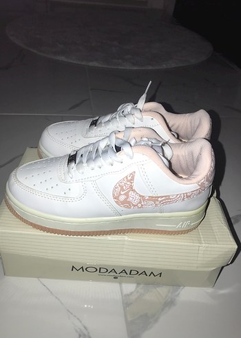 Nike Air Force 1 Beyaz Pudra Pembe Sneaker