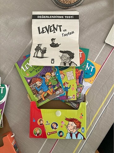 Levent ve Tayfası Kitap Seti