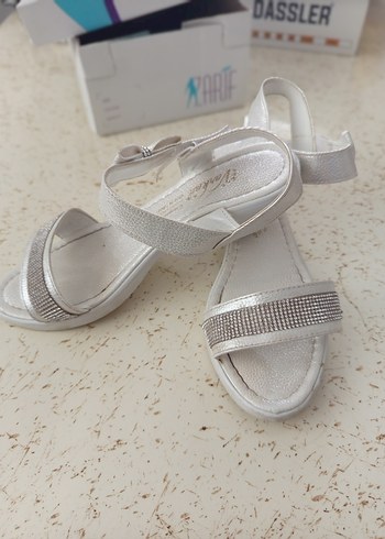 Kız Çocuk Beyaz Fiyonklu Özel Ayakkabı - Görsel 2